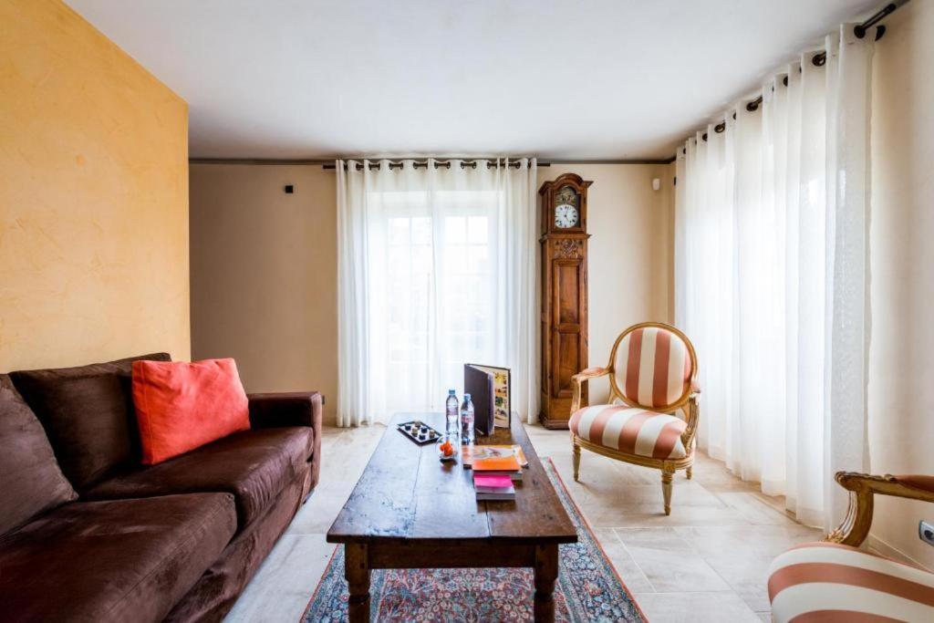 Hotel-Restaurant Le Chateau De Besseuil, Macon Nord - Teritoria Clesse  Luaran gambar
